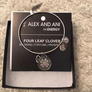 Alex and ani 4 leaf clover